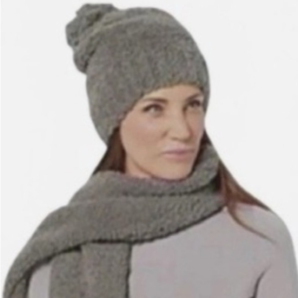 Barefoot Dreams Charcoal gray CozyChic Beanie & Scarf Set